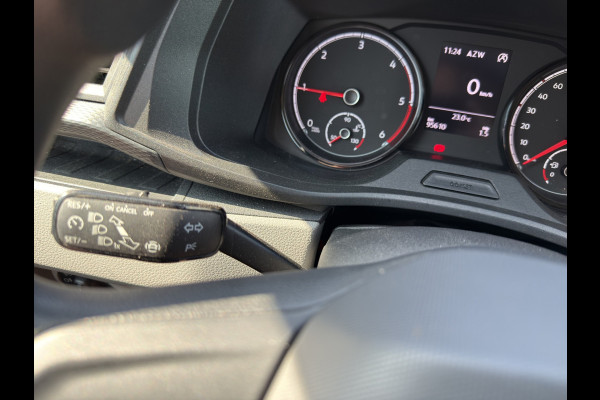 Volkswagen Transporter 2.0 TDI 110PK EURO6 L2H1 28 Cruise control/trekhaak/navi