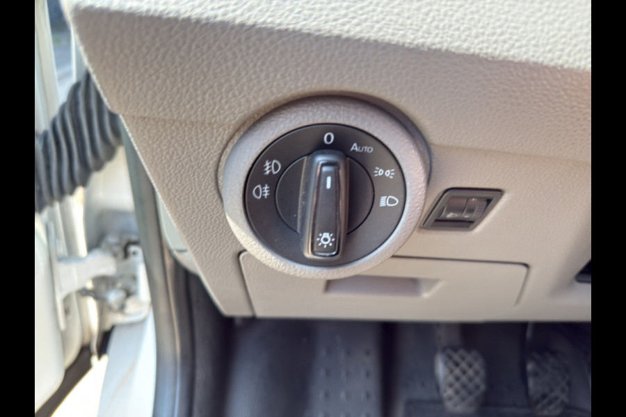 Volkswagen Transporter 2.0 TDI 110PK EURO6 L2H1 28 Cruise control/trekhaak/navi