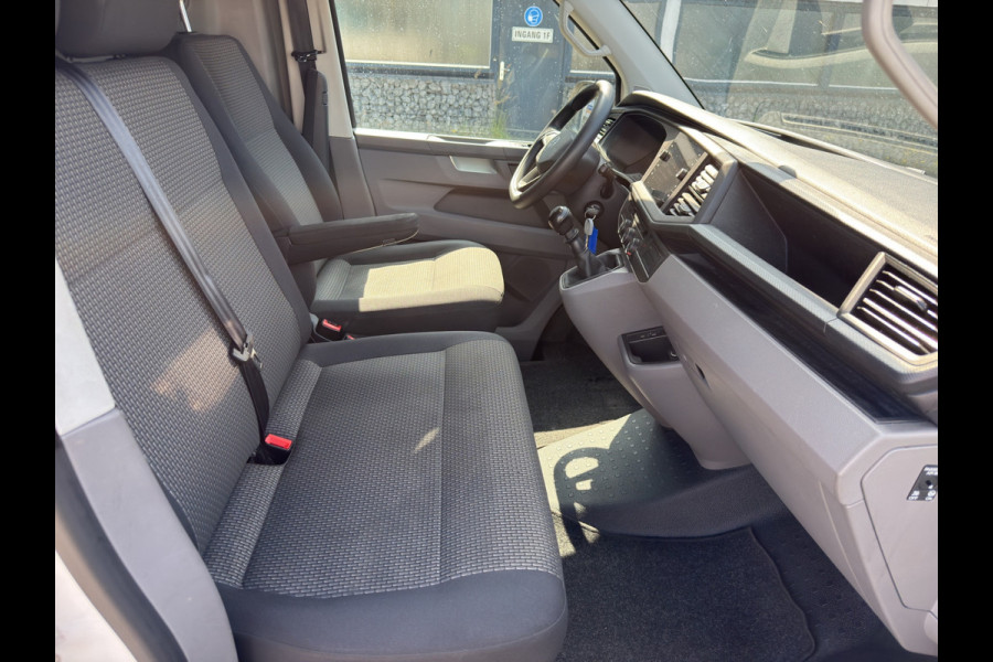 Volkswagen Transporter 2.0 TDI 110PK EURO6 L2H1 28 Cruise control/trekhaak/navi