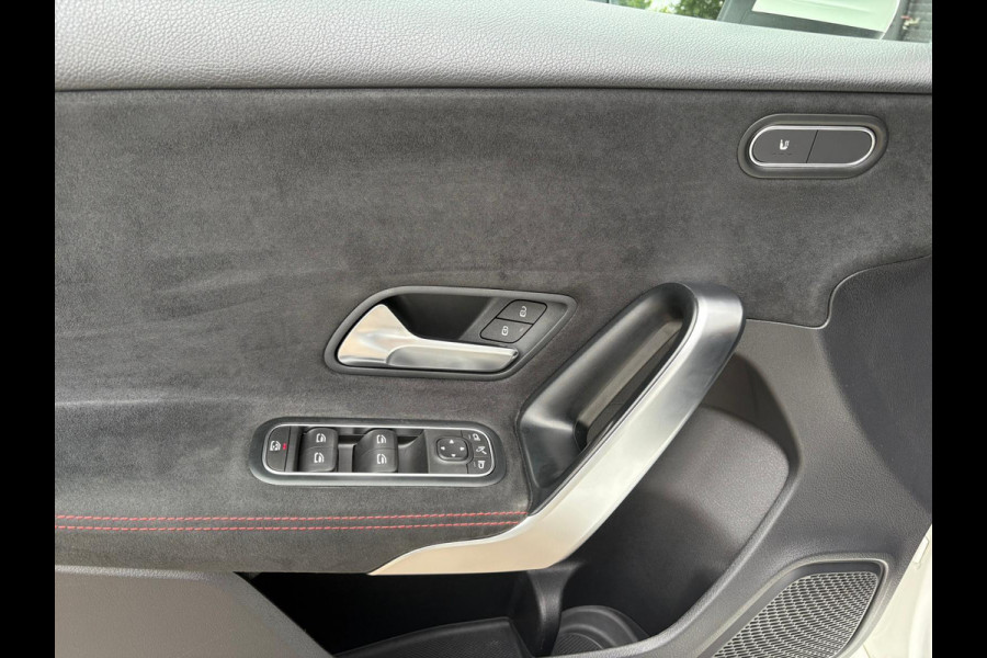 Mercedes-Benz A-Klasse 180 Business Solution AMG | SPORT | STOEL VERW | CARPLAY | MULTI STUUR | CAMERA | NWE APK