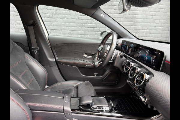 Mercedes-Benz A-Klasse 180 Business Solution AMG | SPORT | STOEL VERW | CARPLAY | MULTI STUUR | CAMERA | NWE APK