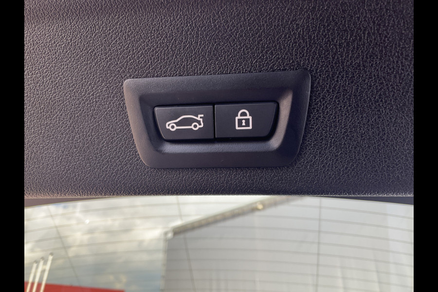 BMW X6 M50D High Executive M-Sport HUD Trekhaak Harman/Kardon Laser-Led 360Cam 32940KM!