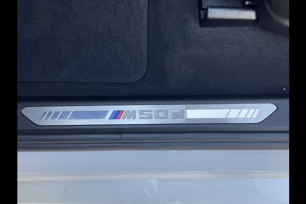 BMW X6 M50D High Executive M-Sport HUD Trekhaak Harman/Kardon Laser-Led 360Cam 32940KM!