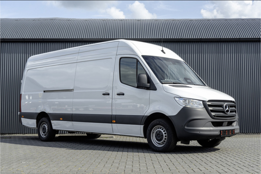 Mercedes-Benz Sprinter 317 CDI | L3H2 | Automaat met Flippers | MBUX | Camera | Climate | Cruise | PDC | Euro 6 Mercedes-Benz Sprinter 317 CDI | L3H2 | Automaat met Flippers | MBUX | Camera | Climate | Cruise | PDC | Euro 6