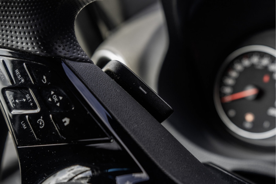 Mercedes-Benz Sprinter 317 CDI | L3H2 | Automaat met Flippers | MBUX | Camera | Climate | Cruise | PDC | Euro 6 Mercedes-Benz Sprinter 317 CDI | L3H2 | Automaat met Flippers | MBUX | Camera | Climate | Cruise | PDC | Euro 6