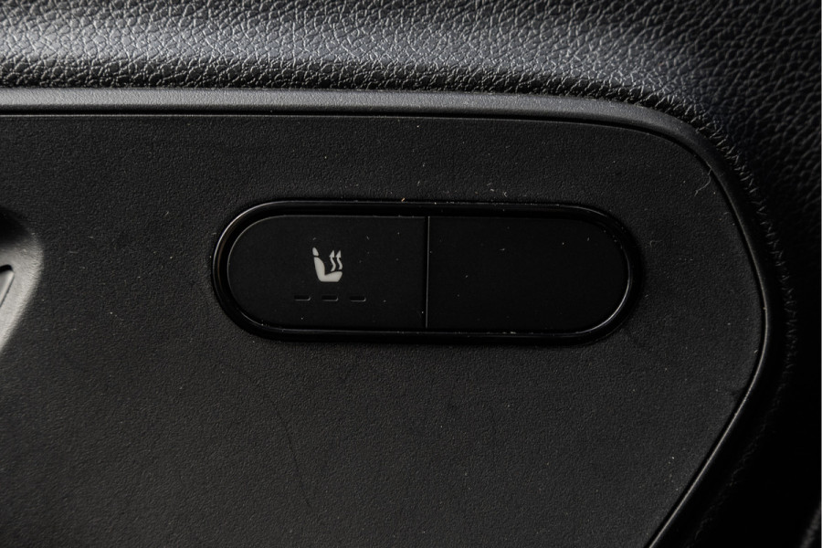 Mercedes-Benz Sprinter 317 CDI | L3H2 | Automaat met Flippers | MBUX | Camera | Climate | Cruise | PDC | Euro 6 Mercedes-Benz Sprinter 317 CDI | L3H2 | Automaat met Flippers | MBUX | Camera | Climate | Cruise | PDC | Euro 6