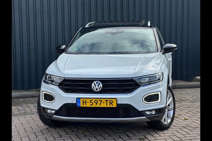 Volkswagen T-Roc 1.5 TSI Sport VIRTUAL/PANO/NAVI