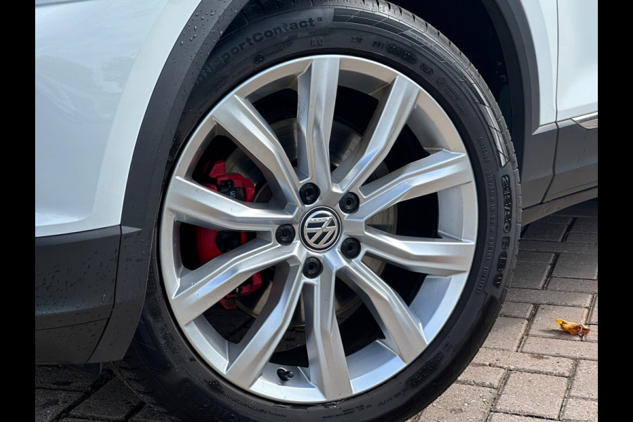 Volkswagen T-Roc 1.5 TSI Sport VIRTUAL/PANO/NAVI