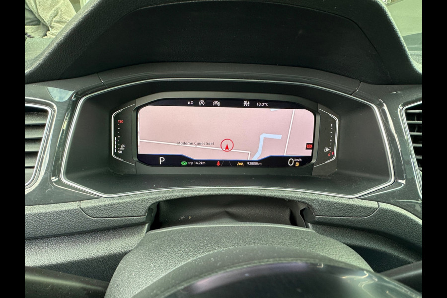 Volkswagen T-Roc 1.5 TSI Sport VIRTUAL/PANO/NAVI