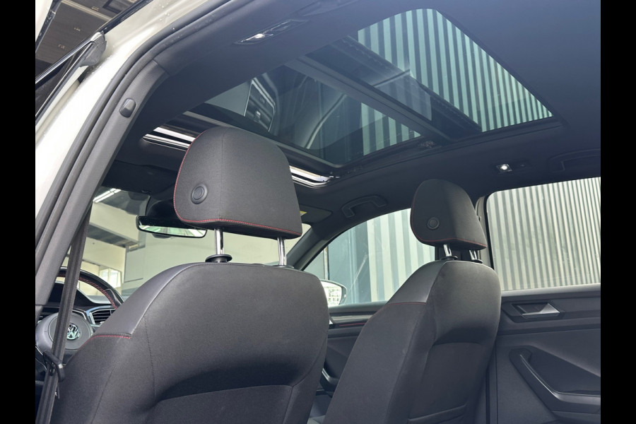 Volkswagen T-Roc 1.5 TSI Sport VIRTUAL/PANO/NAVI