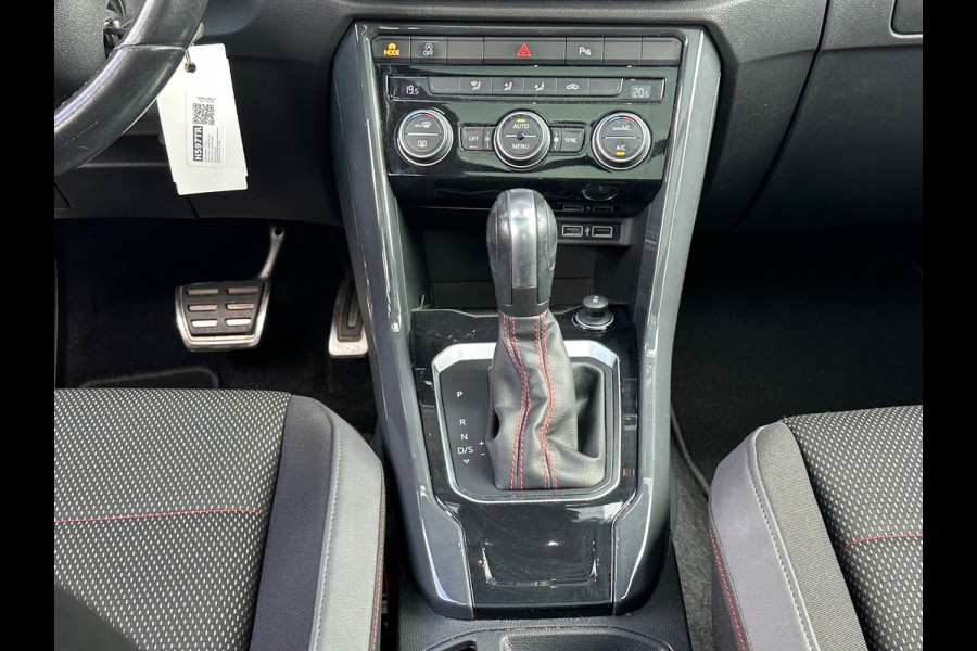 Volkswagen T-Roc 1.5 TSI Sport VIRTUAL/PANO/NAVI