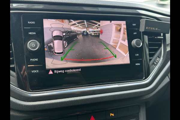 Volkswagen T-Roc 1.5 TSI Sport VIRTUAL/PANO/NAVI