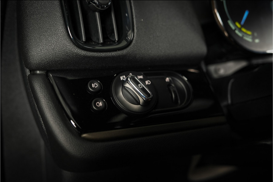 MINI Countryman 2.0 Cooper S E ALL4 Panoramadak | Chester Leder