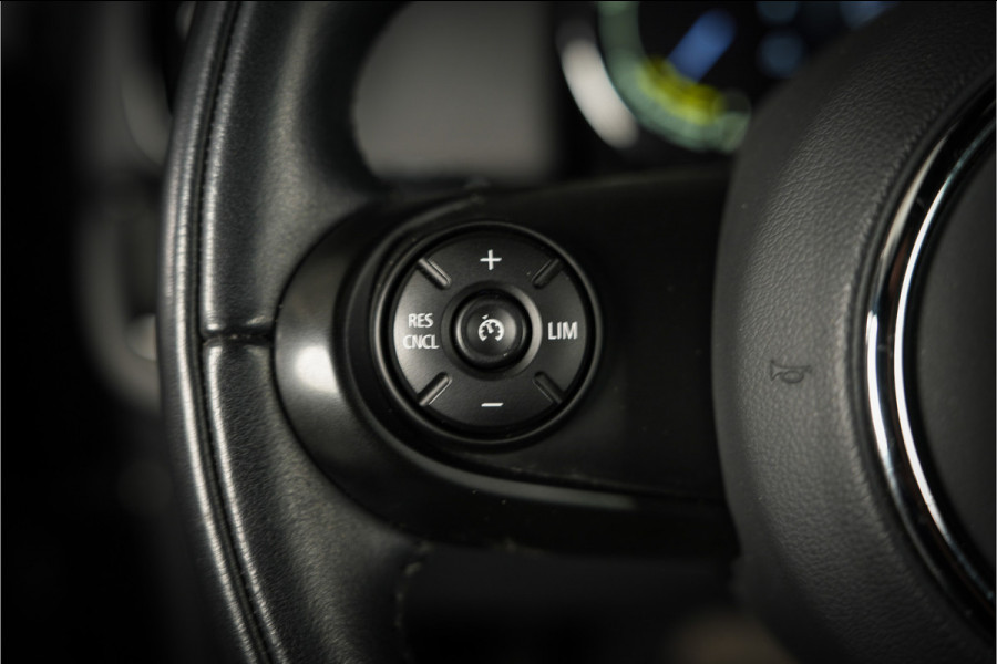 MINI Countryman 2.0 Cooper S E ALL4 Panoramadak | Chester Leder