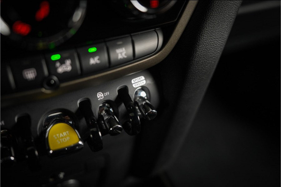 MINI Countryman 2.0 Cooper S E ALL4 Panoramadak | Chester Leder