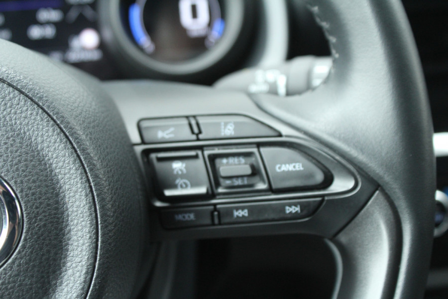 Toyota Yaris Cross 1.5 Hybrid 116pk Dynamic Automaat Clima Cruise Navi Carplay Camera Keyless 17"LMV
