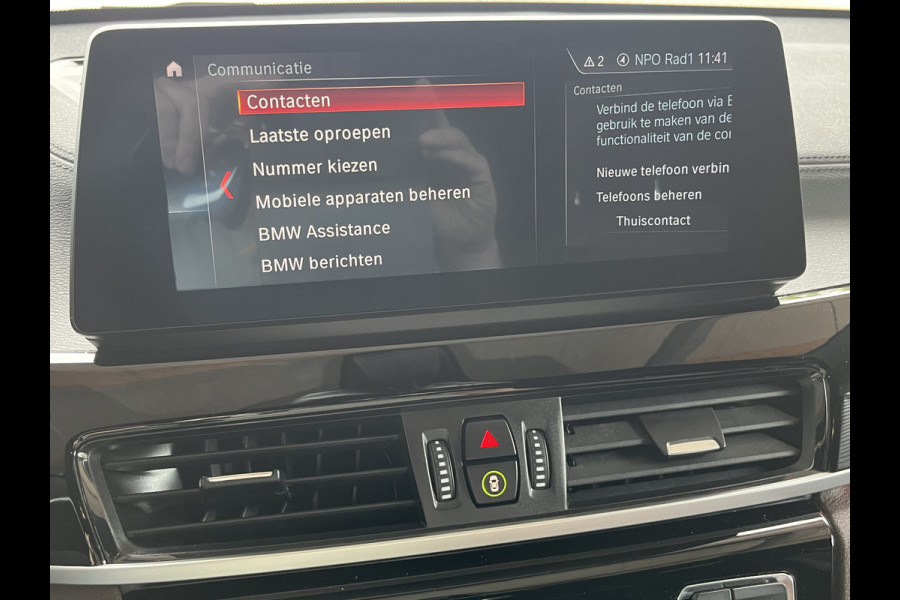 BMW X1 sDrive20i 192PK VDL Nedcar Edition | Pano | Trekhaak | LED | M Sport | Stoelverwarming | Leder | HUD | Elek. achterklep | Camera |