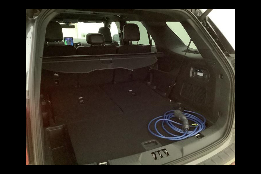 Ford Explorer 3.0 V6 EcoBoost PHEV ST-Line 457pk | Full LED | Adaptieve Cruise | Panorama Dak | Trekhaak afneembaar | 2.500kg Trekgewicht | Verlengde fabrieks garantie tot 11-2028