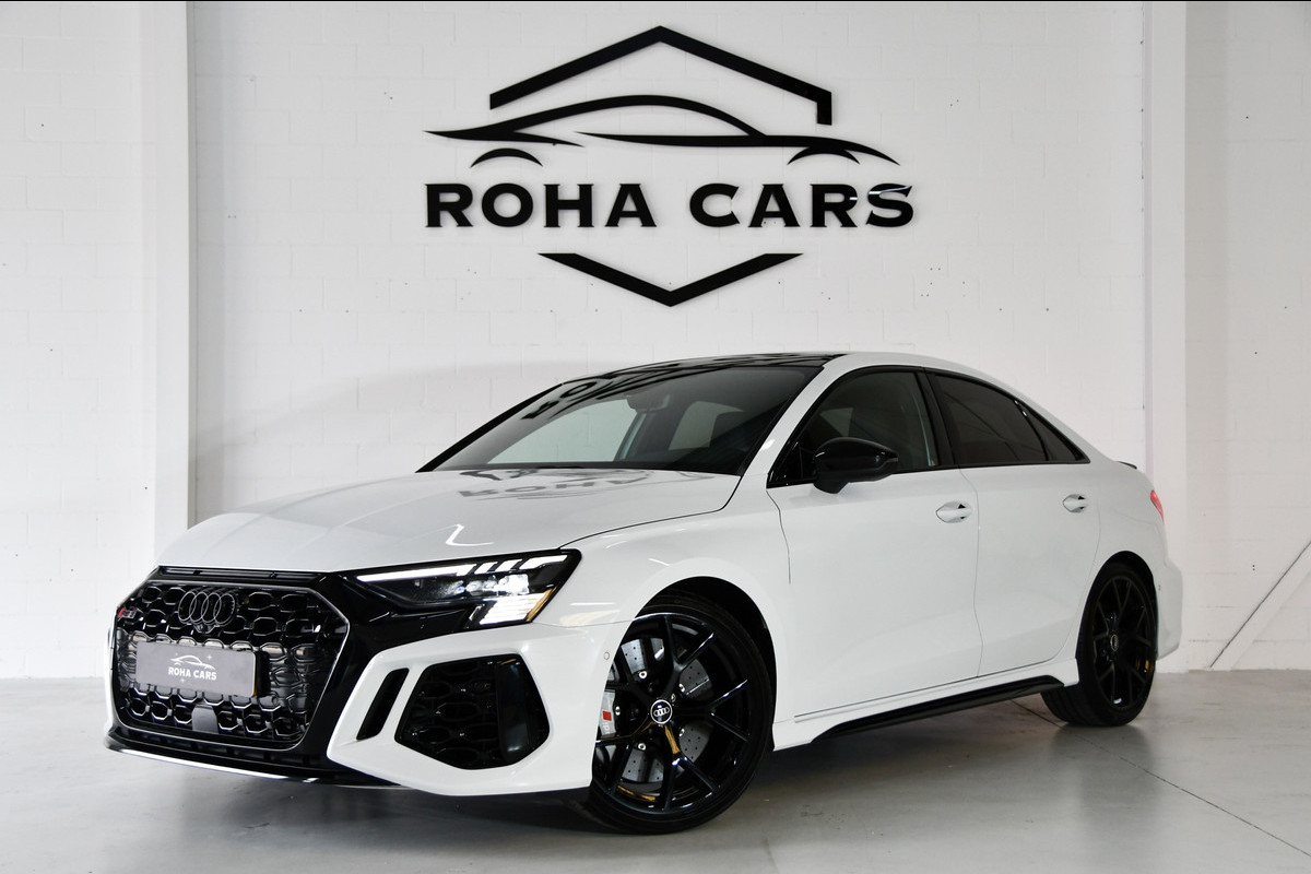 Audi RS3 Limousine 2.5 TFSI quattro, Hulk edition, Keramisch, Panoramadak