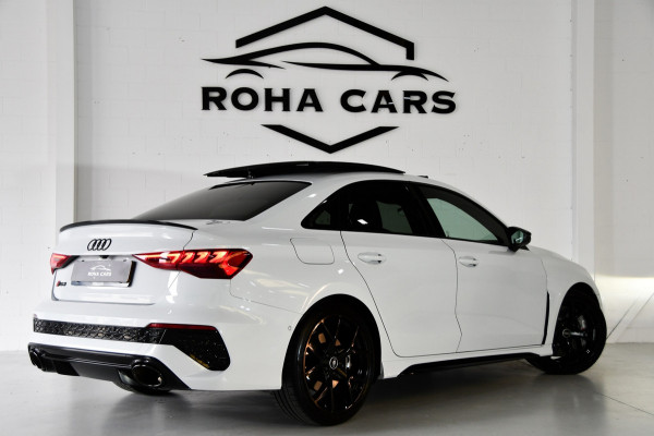 Audi RS3 Limousine 2.5 TFSI quattro, Hulk edition, Keramisch, Panoramadak