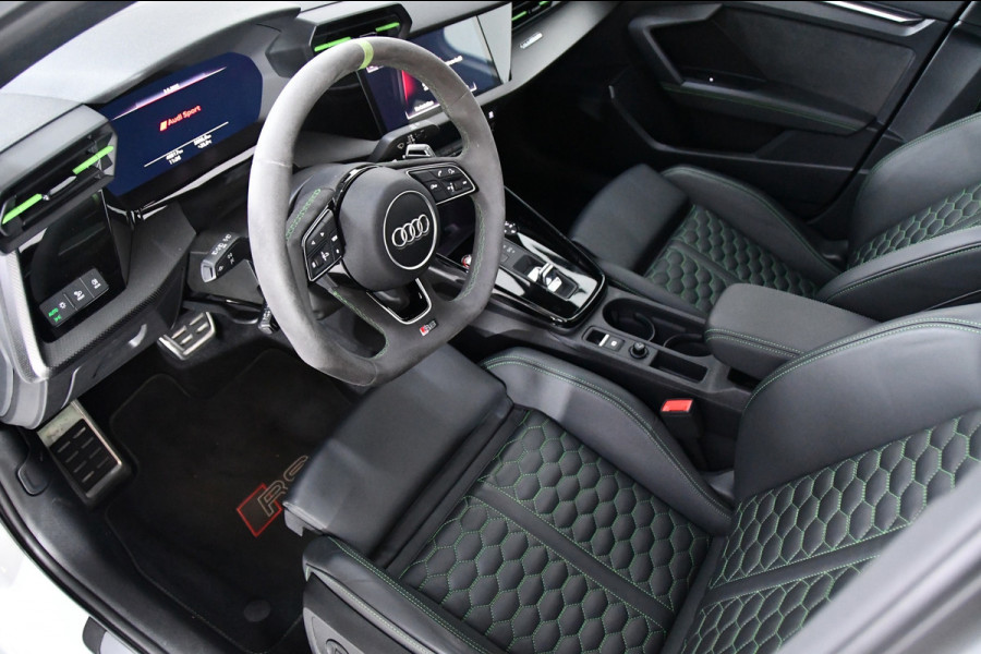 Audi RS3 Limousine 2.5 TFSI quattro, Hulk edition, Keramisch, Panoramadak