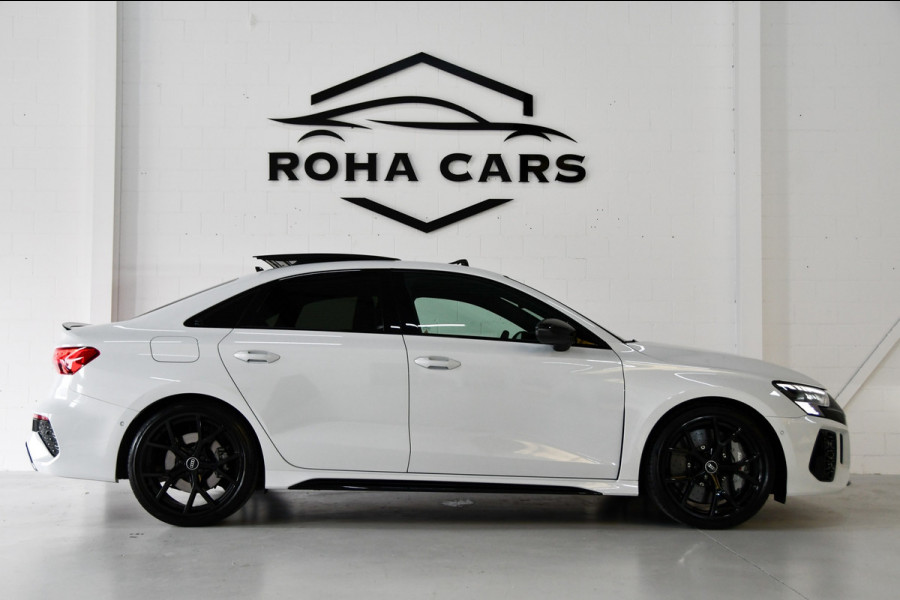 Audi RS3 Limousine 2.5 TFSI quattro, Hulk edition, Keramisch, Panoramadak