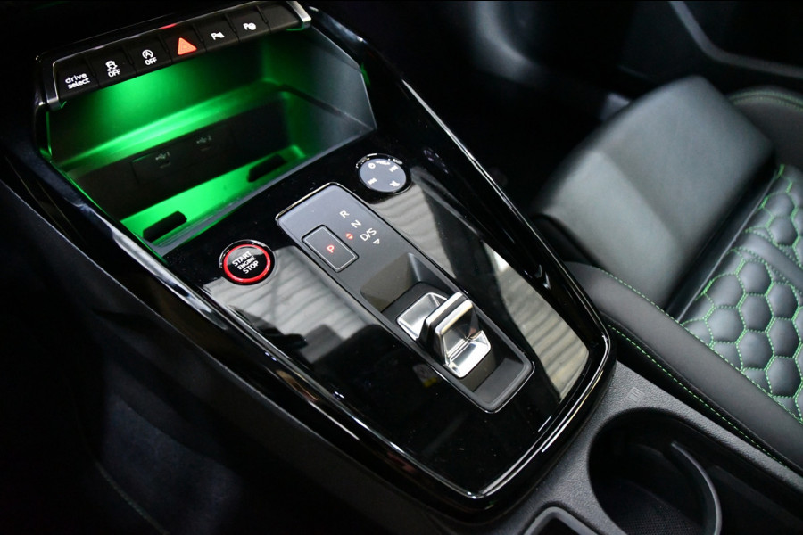 Audi RS3 Limousine 2.5 TFSI quattro, Hulk edition, Keramisch, Panoramadak