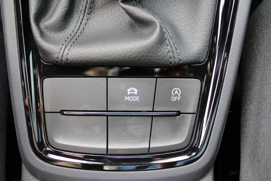 Škoda Kamiq 1.5 TSI ACT Business Edition | Automaat | Cruise Control | Camera | Stoelverwarming | Led
