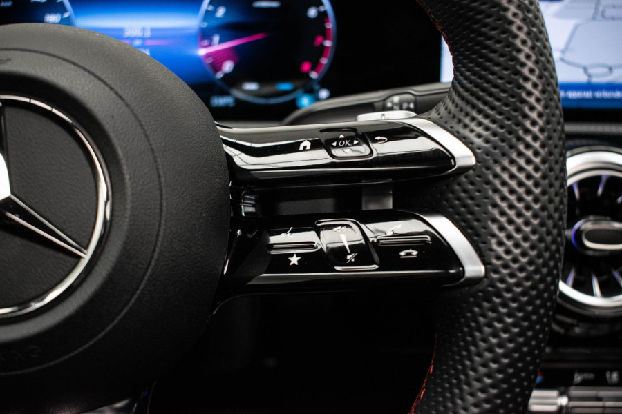 Mercedes-Benz A-Klasse A180 AMG Line |Pano|Memory|360Cam|HUD|Ambient|