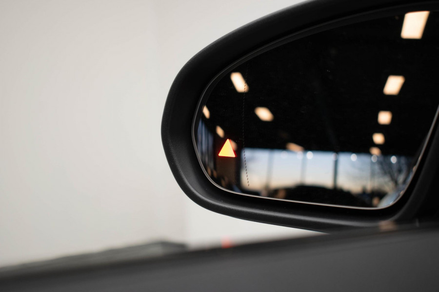 Mercedes-Benz A-Klasse A180 AMG Line |Pano|Memory|360Cam|HUD|Ambient|
