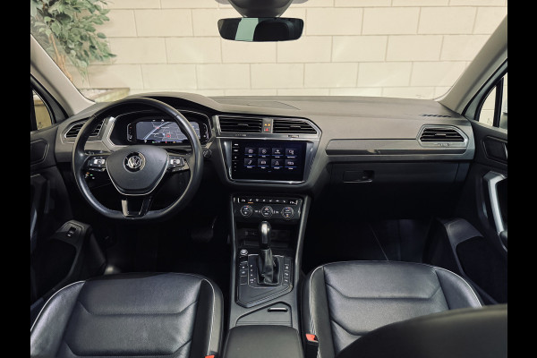 Volkswagen Tiguan 1.5 TSI ACT Highline R-Line | Panorama | Leder | Trekhaak