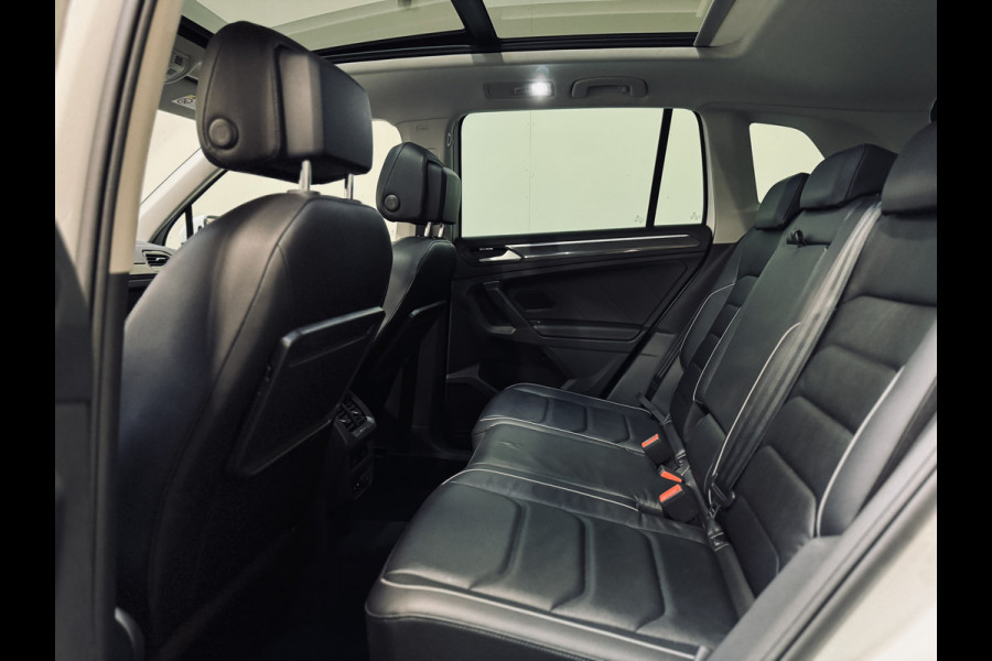 Volkswagen Tiguan 1.5 TSI ACT Highline R-Line | Panorama | Leder | Trekhaak