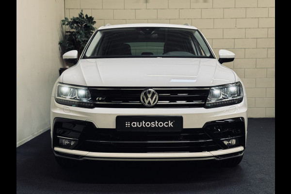 Volkswagen Tiguan 1.5 TSI ACT Highline R-Line | Panorama | Leder | Trekhaak