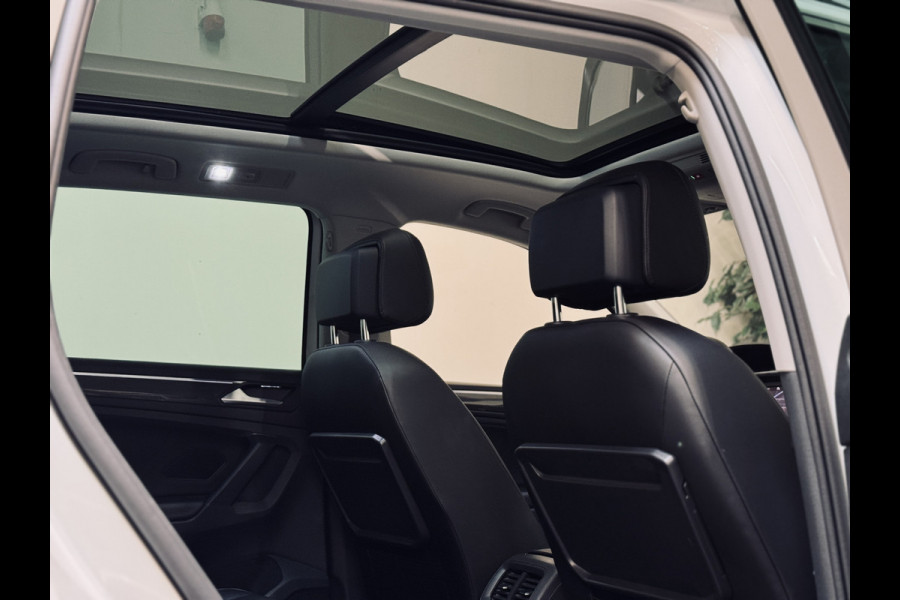 Volkswagen Tiguan 1.5 TSI ACT Highline R-Line | Panorama | Leder | Trekhaak
