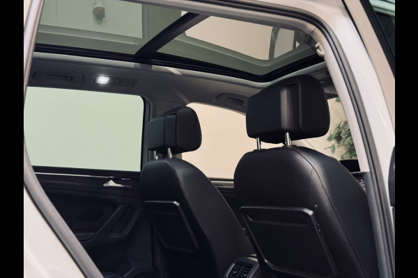 Volkswagen Tiguan 1.5 TSI ACT Highline R-Line | Panorama | Leder | Trekhaak