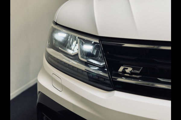 Volkswagen Tiguan 1.5 TSI ACT Highline R-Line | Panorama | Leder | Trekhaak