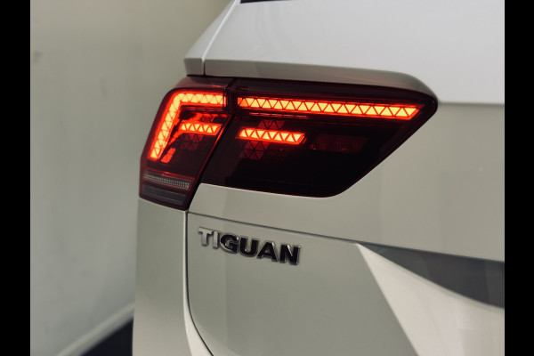 Volkswagen Tiguan 1.5 TSI ACT Highline R-Line | Panorama | Leder | Trekhaak