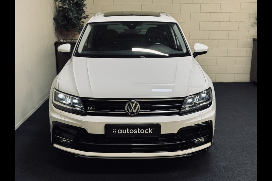 Volkswagen Tiguan 1.5 TSI ACT Highline R-Line | Panorama | Leder | Trekhaak