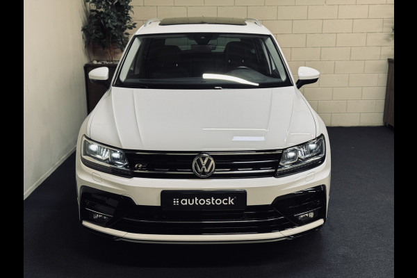 Volkswagen Tiguan 1.5 TSI ACT Highline R-Line | Panorama | Leder | Trekhaak