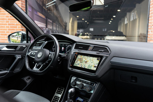 Volkswagen Tiguan 2.0 TSI 4Motion R-Line Pano / Trekhaak / HUD