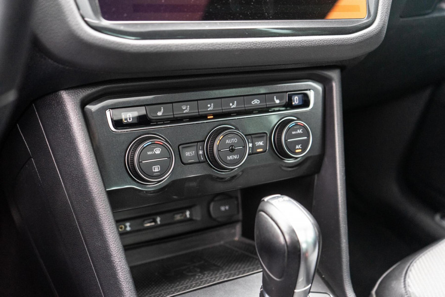 Volkswagen Tiguan 2.0 TSI 4Motion R-Line Pano / Trekhaak / HUD