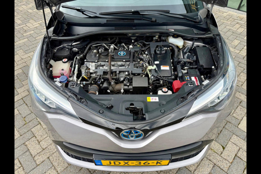 Toyota C-HR 1.8 Hybrid DYNAMIC, CarPlay, Full LED, Camera