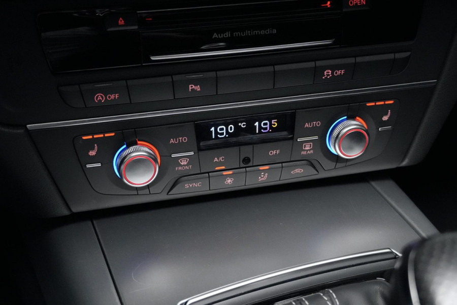 Audi A6 Avant 2.0 TFSI quattro 3x S Line 252 PK |Pano-dak | CarPlay | Black Optic | LED-Matrix | Stoelverwarming | Bose | Camera | 20 "