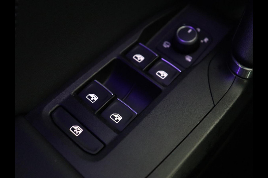 CUPRA Leon 1.4 eHybrid | 245pk | Stoel & stuurverwarming | Carplay | Memory | Sfeerverlichting | Parkeerhulp | Navigatie | Keyless | Full LED | Sportstoelen | Magnetic Tech Matt | PHEV | Plug In