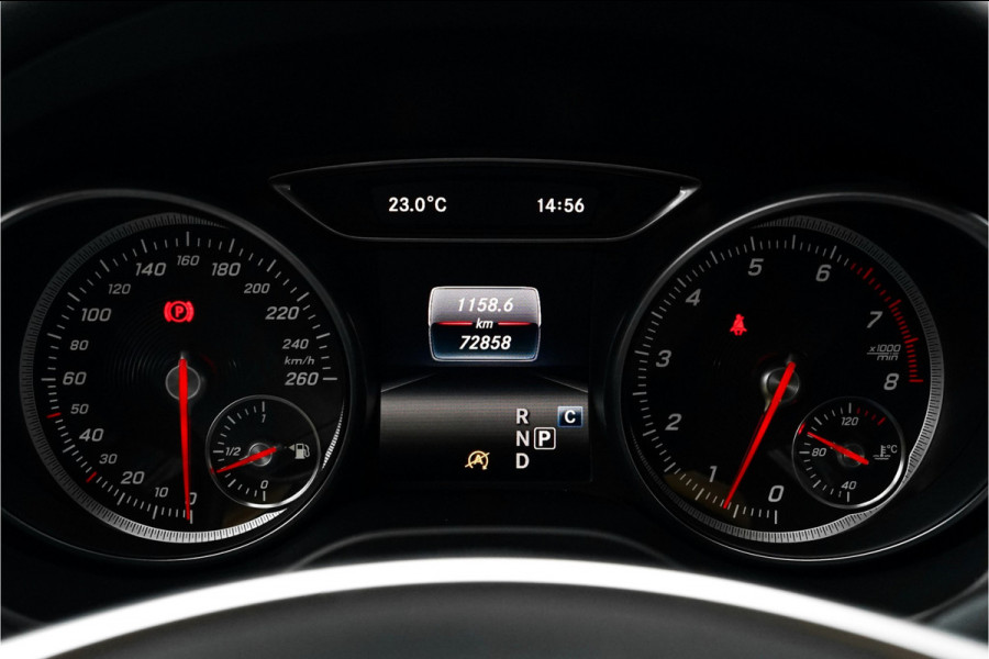 Mercedes-Benz CLA-Klasse 180 Edition AMG Night Pano Camera 18"