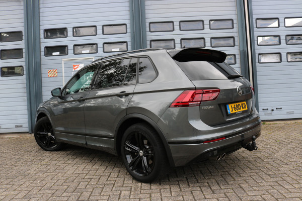 Volkswagen Tiguan 1.5 TSI ACT Highl Business R Black style Xenon Led Navi Camera T-haak Bj:2020