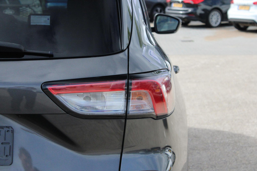 Ford Kuga 2.5 PHEV Titanium 225pk | Adaptive cruise control | Panoramadak | Dodehoeksensoren | Camera|  Privacy Glass