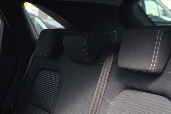Ford Kuga 2.5 PHEV Titanium 225pk | Adaptive cruise control | Panoramadak | Dodehoeksensoren | Camera|  Privacy Glass