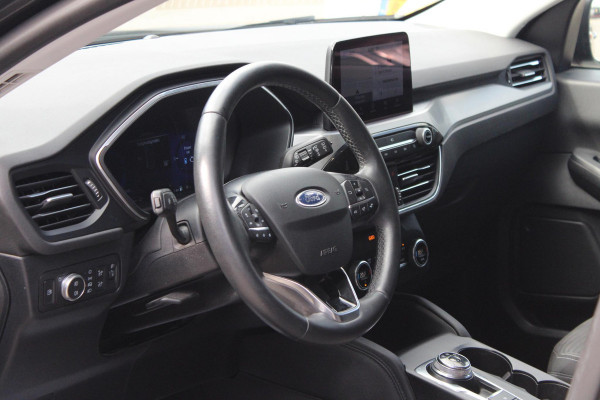 Ford Kuga 2.5 PHEV Titanium 225pk | Adaptive cruise control | Panoramadak | Dodehoeksensoren | Camera|  Privacy Glass