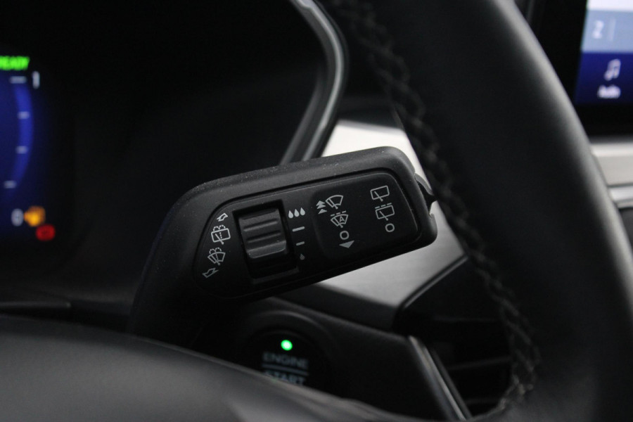 Ford Kuga 2.5 PHEV Titanium 225pk | Adaptive cruise control | Panoramadak | Dodehoeksensoren | Camera|  Privacy Glass